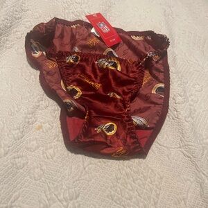 NFL for her Washington Redskins Womens Sz M (6) Burgundy Team Logo Bikini Briefs